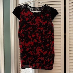Kensie Black and Red Floral Short Sleeve Top
